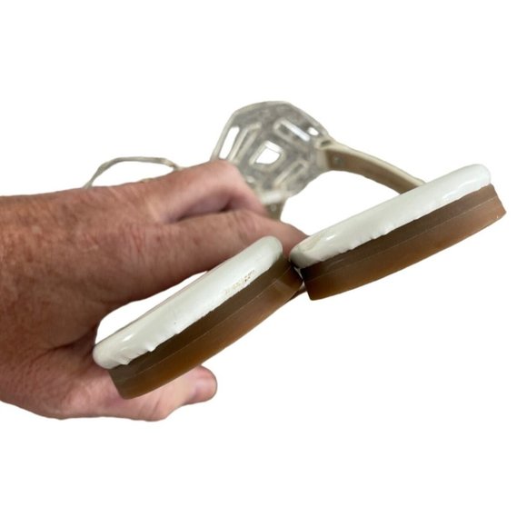 J McLaughlin Lucy Sandals White Patent‎ Leather Thong Flip Flop 7.5M MSRP $98 - Picture 5 of 11